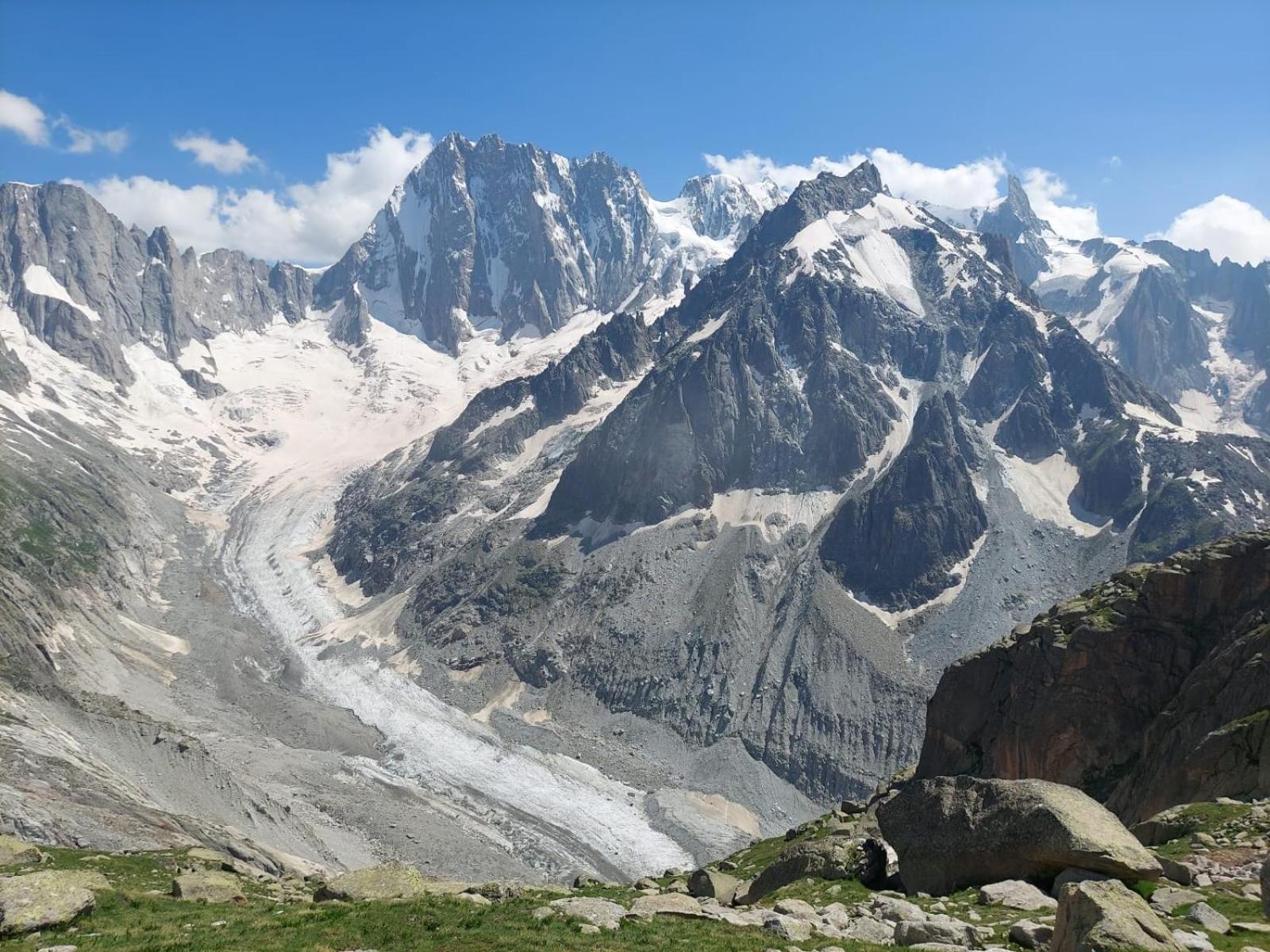 Beau Duplex Lumineux A La Montagne Nice Flat Just Underneath Mtblanc ليز أوش المظهر الخارجي الصورة